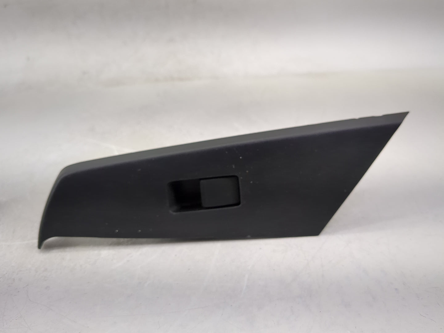 2011 Mazda 3 Passenger Front Right Power Window Motor - Oemusedautoparts1.com