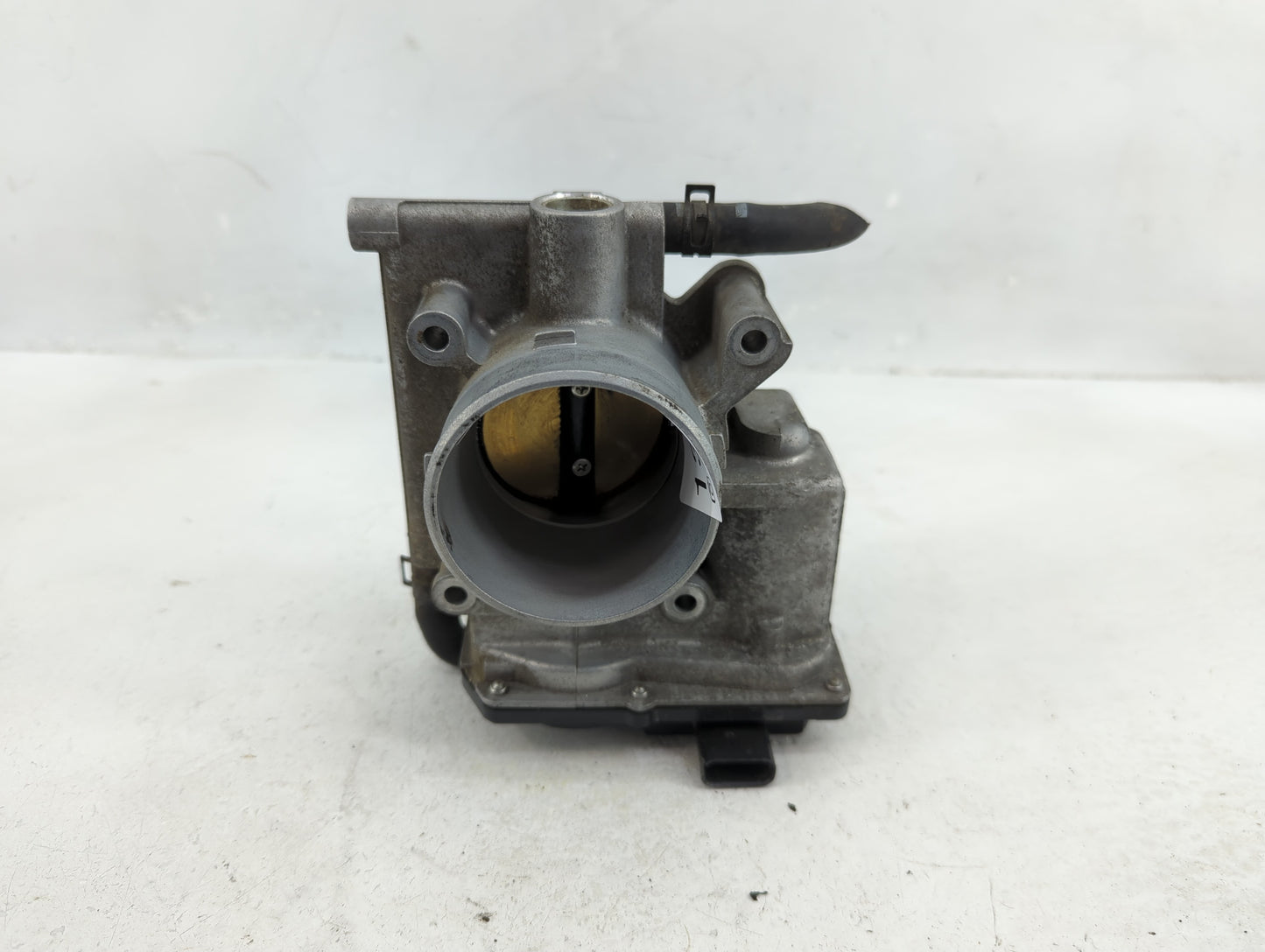 2010-2013 Mazda 3 Throttle Body P/N:L3R4 13 640 Fits Fits 2009 2010 2011 2012 2013 2014 2015 2016 2017 OEM Used Auto Parts -