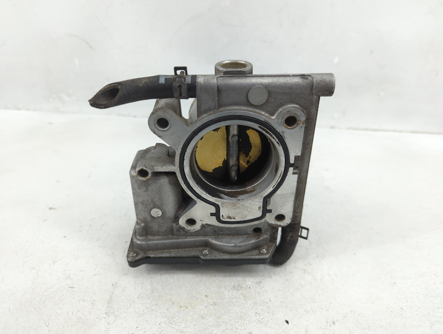 2010-2013 Mazda 3 Throttle Body P/N:L3R4 13 640 Fits Fits 2009 2010 2011 2012 2013 2014 2015 2016 2017 OEM Used Auto Parts -