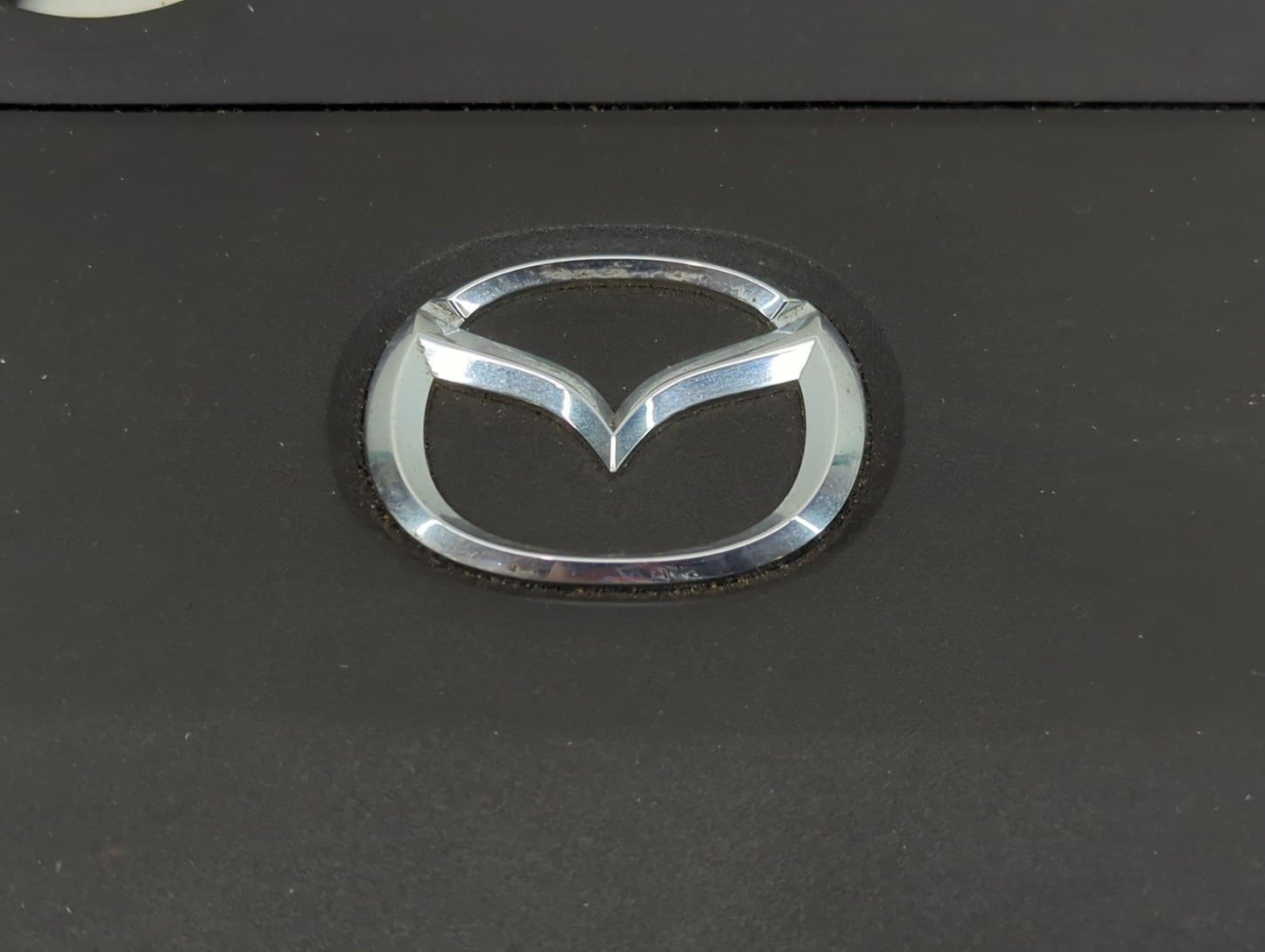 2010 Mazda 3 Engine Cover - Oemusedautoparts1.com