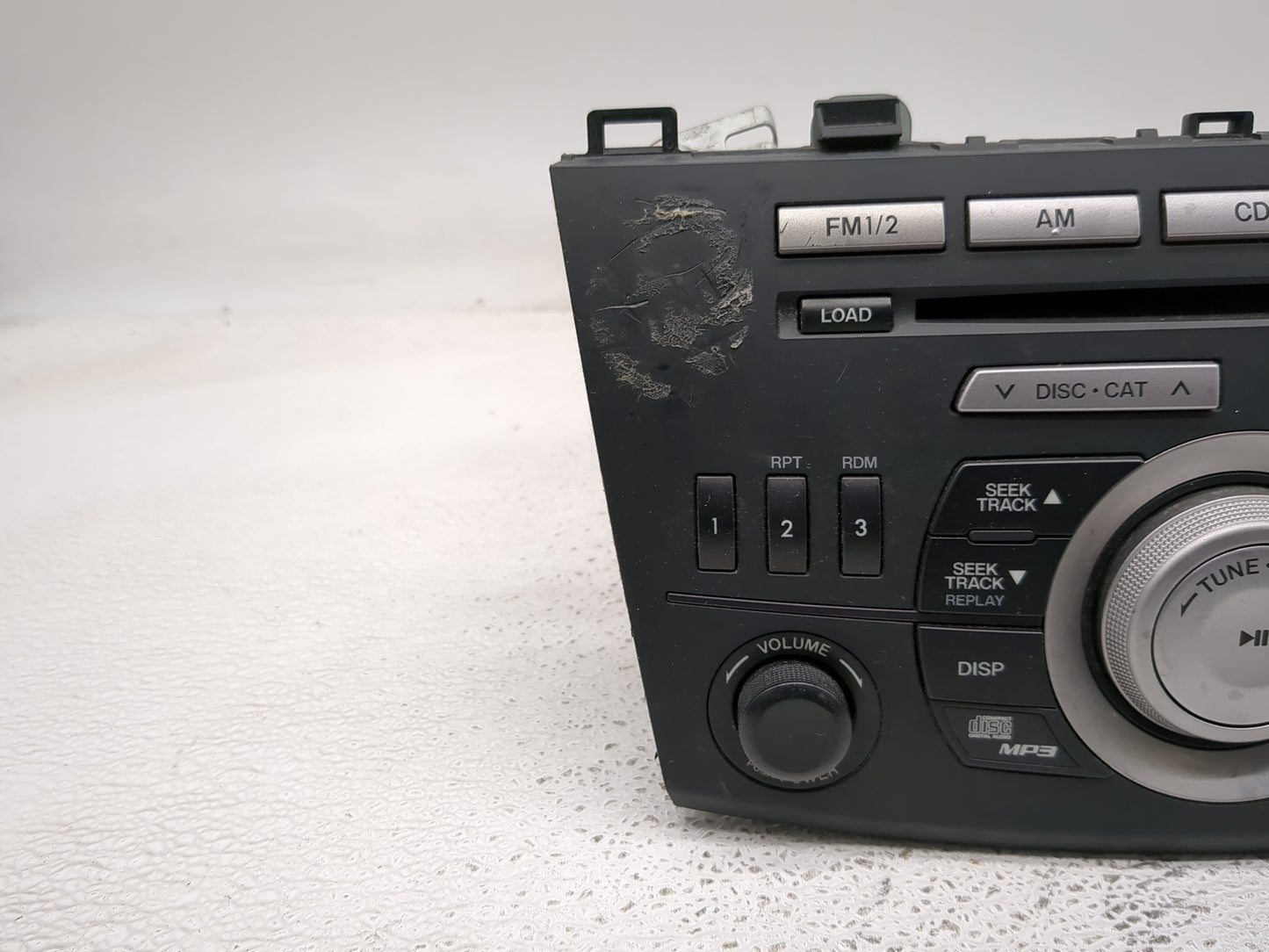 2010 Mazda 3 Radio AM FM Cd Player Receiver Replacement P/N:BBM2 66 AR0A Fits OEM Used Auto Parts - Oemusedautoparts1.com
