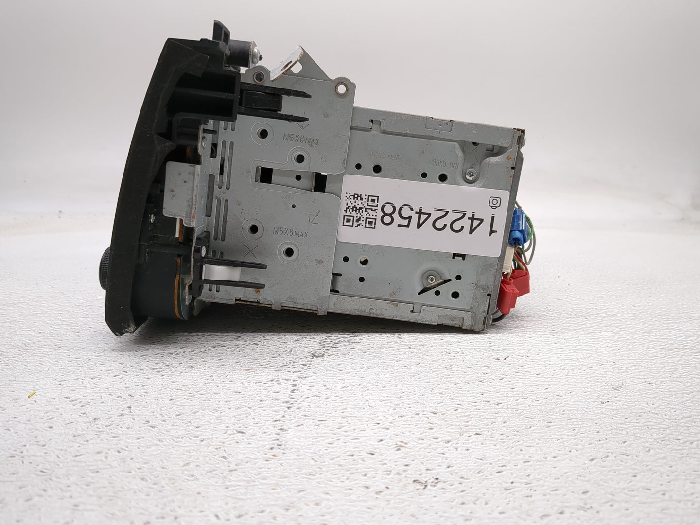 2010 Mazda 3 Radio AM FM Cd Player Receiver Replacement P/N:BBM2 66 AR0A Fits OEM Used Auto Parts - Oemusedautoparts1.com
