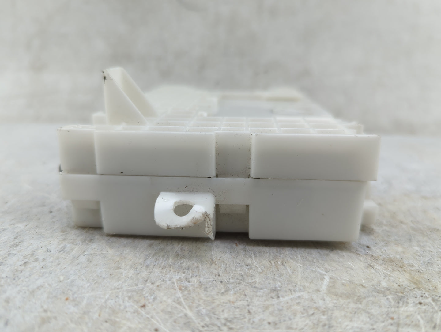 2010 Mazda 3 Body Control Module Bcm Bgv4 67 560a|vpaalf-14b205-jd - Oemusedautoparts1.com