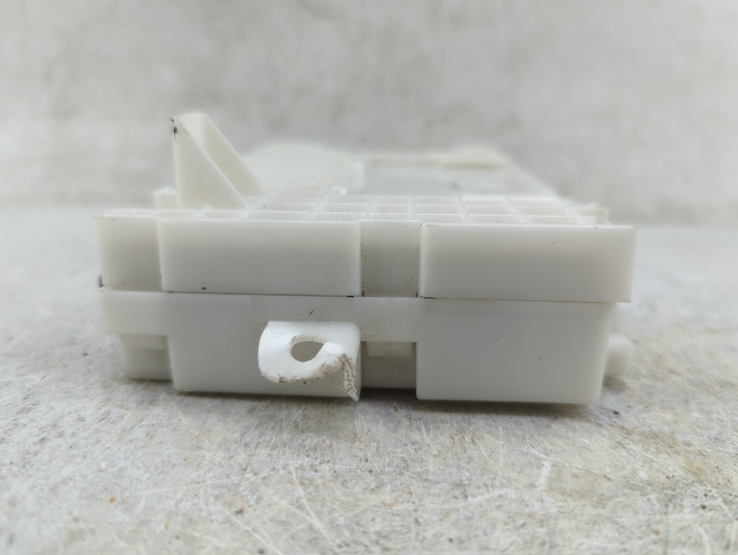 2010 Mazda 3 Body Control Module Bcm Bgv4 67 560a|vpaalf-14b205-jd - Oemusedautoparts1.com