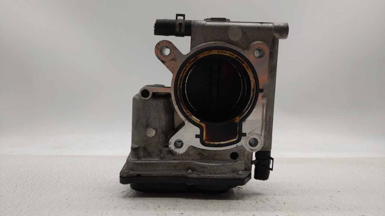 2006-2013 Mazda 3 Throttle Body P/N:L3R4 13 640 L3G2 13 640 A, P53N 13 640 Fits Fits 2006 2007 2008 2009 2010 2011 2012 2013