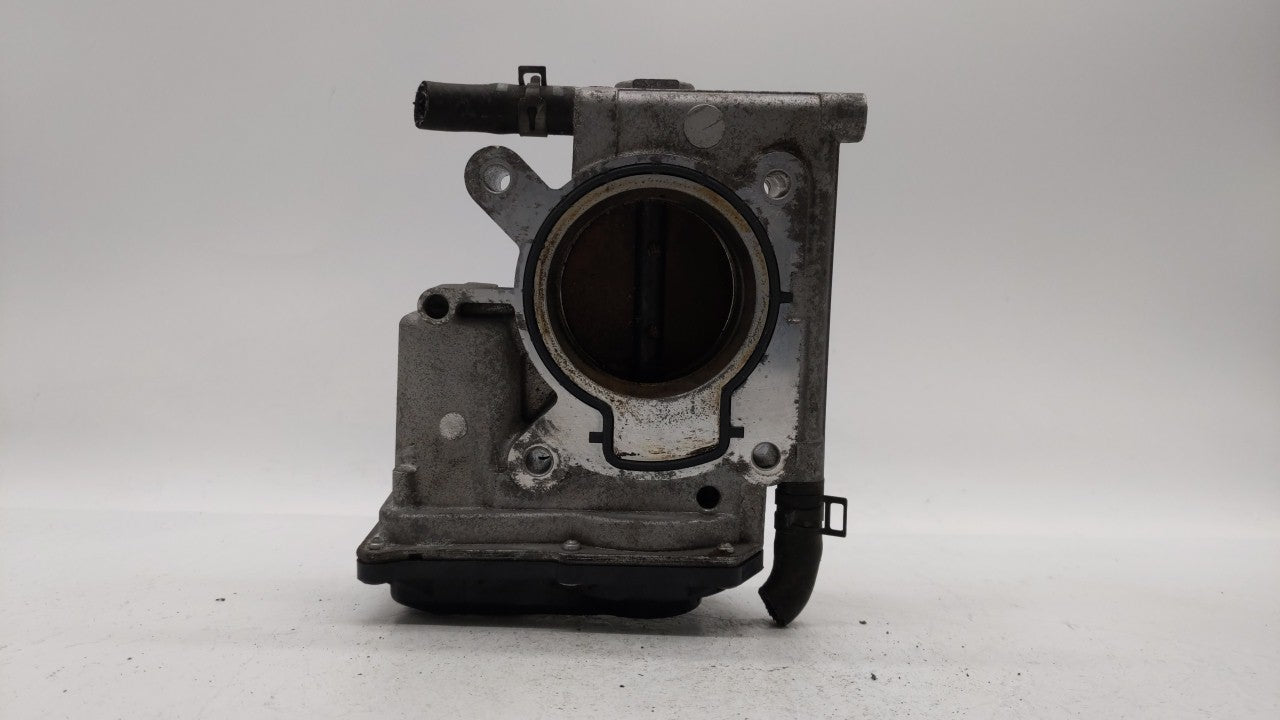 2006-2013 Mazda 3 Throttle Body P/N:L3R4 13 640 L3G2 13 640 A, P53N 13 640 Fits Fits 2006 2007 2008 2009 2010 2011 2012 2013