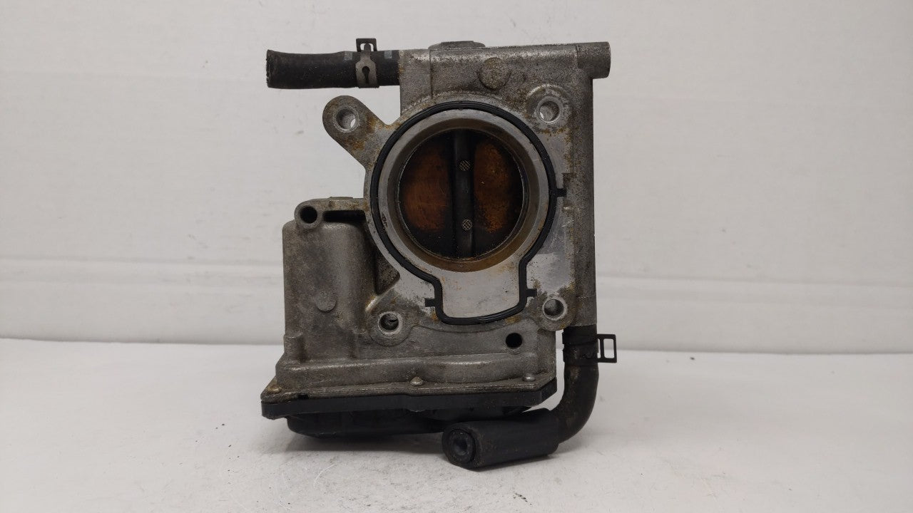 2006-2013 Mazda 3 Throttle Body P/N:L3R4 13 640 L3G2 13 640 A, P53N 13 640 Fits Fits 2006 2007 2008 2009 2010 2011 2012 2013