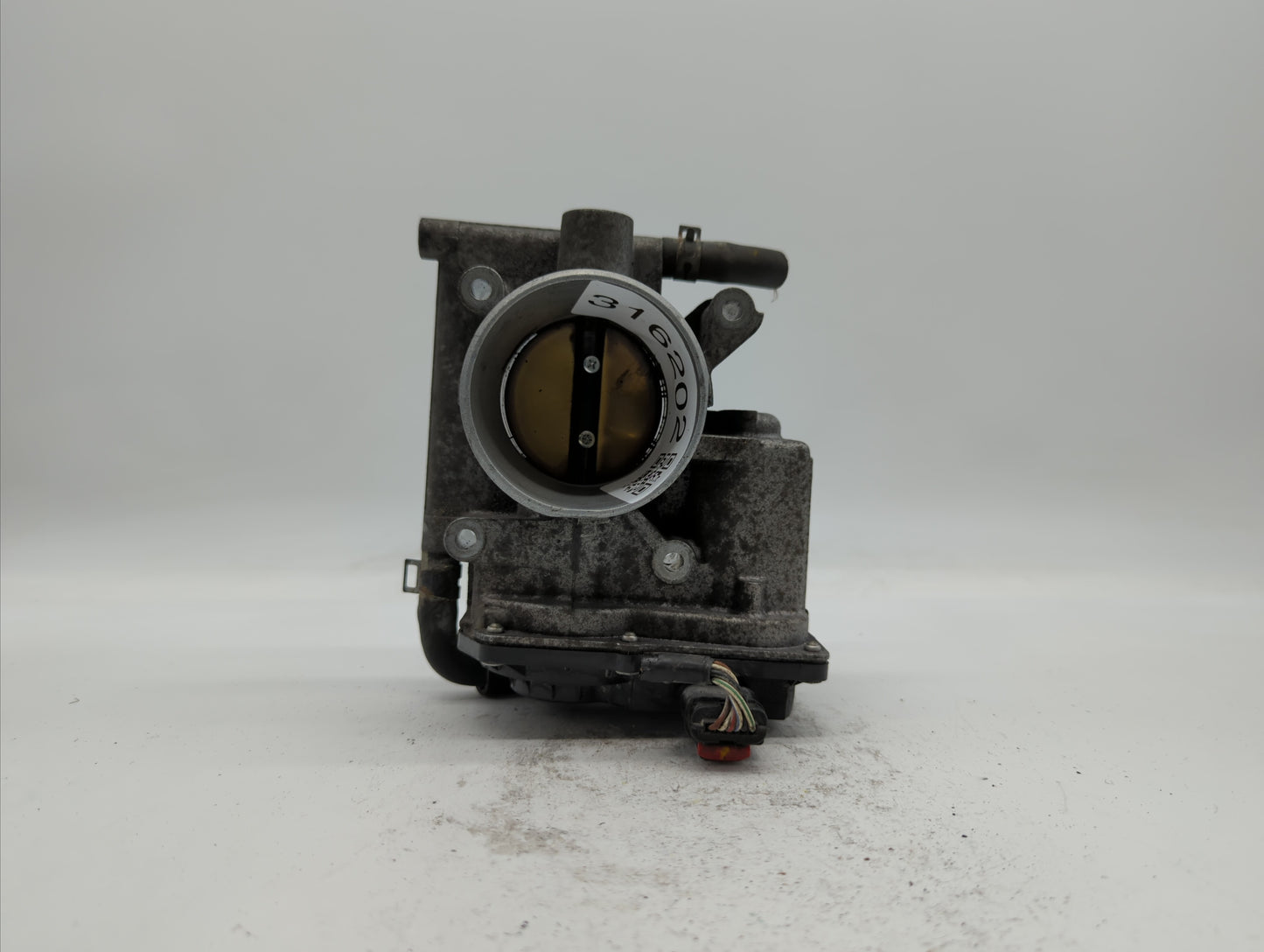 2006-2013 Mazda 3 Throttle Body P/N:L3R4 13 640 L3G2 13 640 A, P53N 13 640 Fits Fits 2006 2007 2008 2009 2010 2011 2012 2013