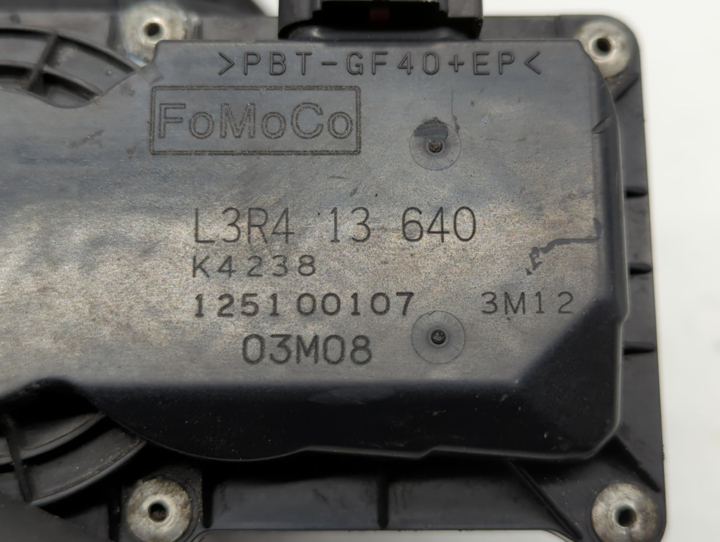 2006-2013 Mazda 3 Throttle Body P/N:L3R4 13 640 L3G2 13 640 A, P53N 13 640 Fits Fits 2006 2007 2008 2009 2010 2011 2012 2013