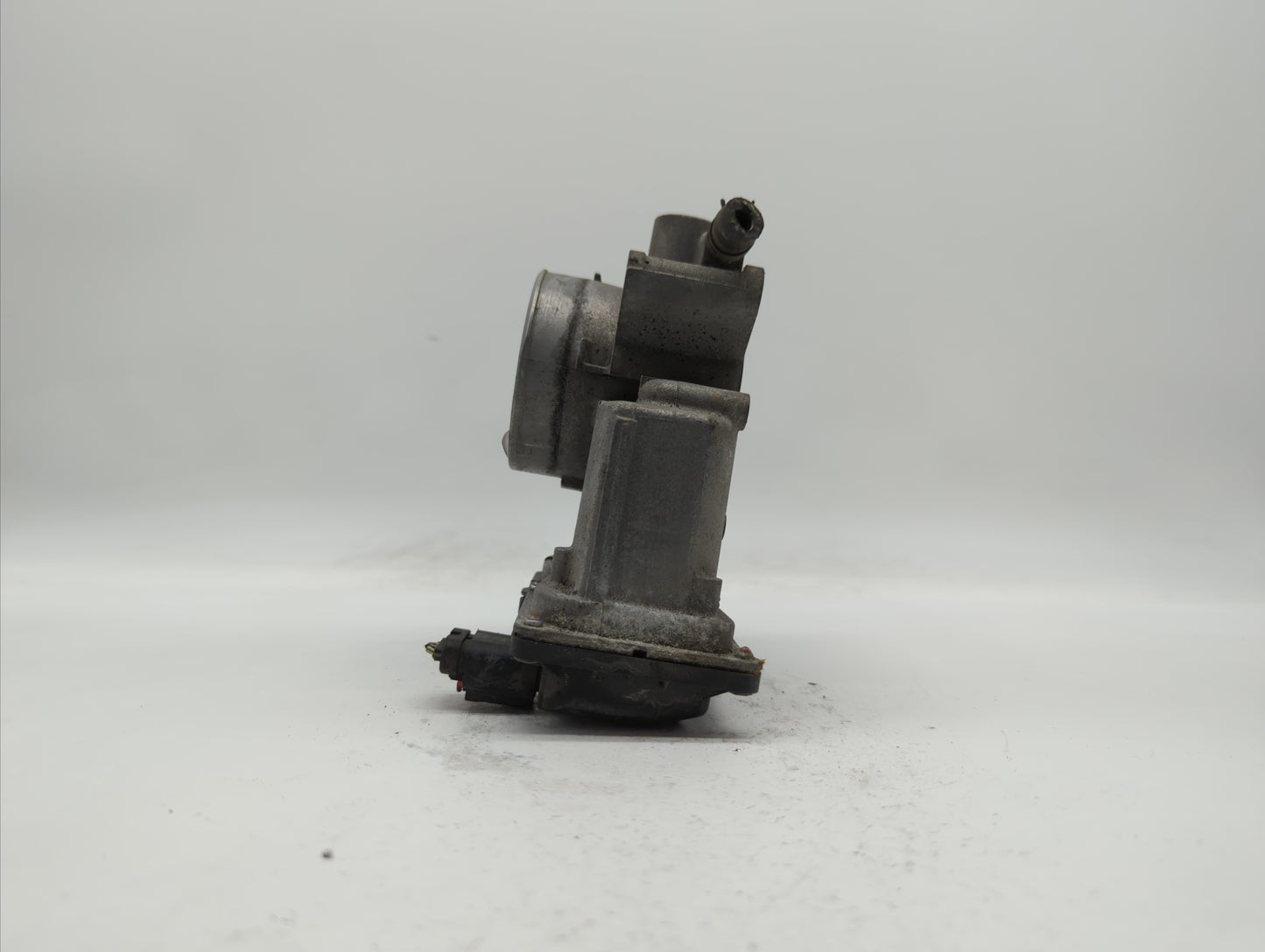 2006-2013 Mazda 3 Throttle Body P/N:L3R4 13 640 L3G2 13 640 A, P53N 13 640 Fits Fits 2006 2007 2008 2009 2010 2011 2012 2013