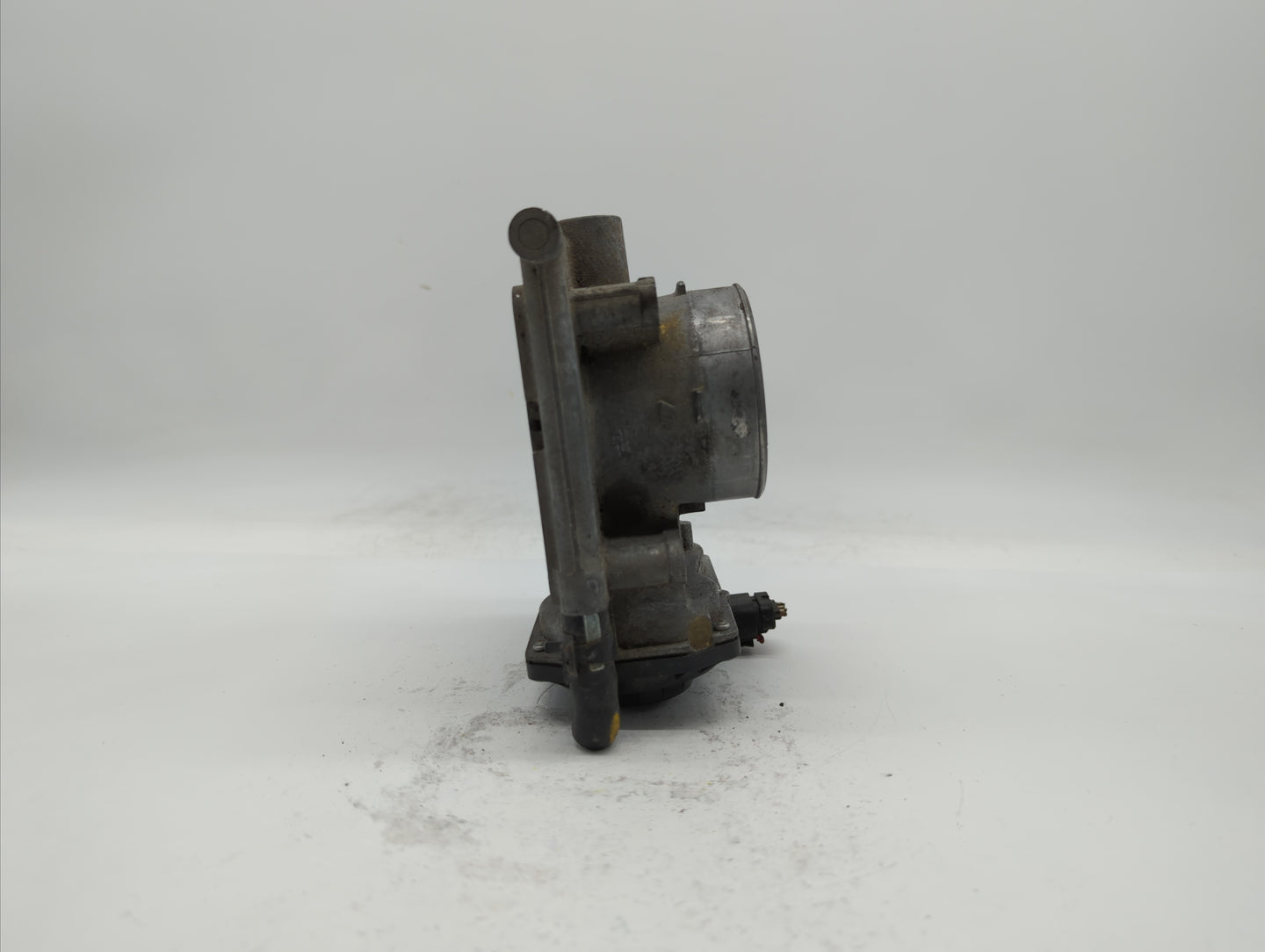 2006-2013 Mazda 3 Throttle Body P/N:L3R4 13 640 L3G2 13 640 A, P53N 13 640 Fits Fits 2006 2007 2008 2009 2010 2011 2012 2013
