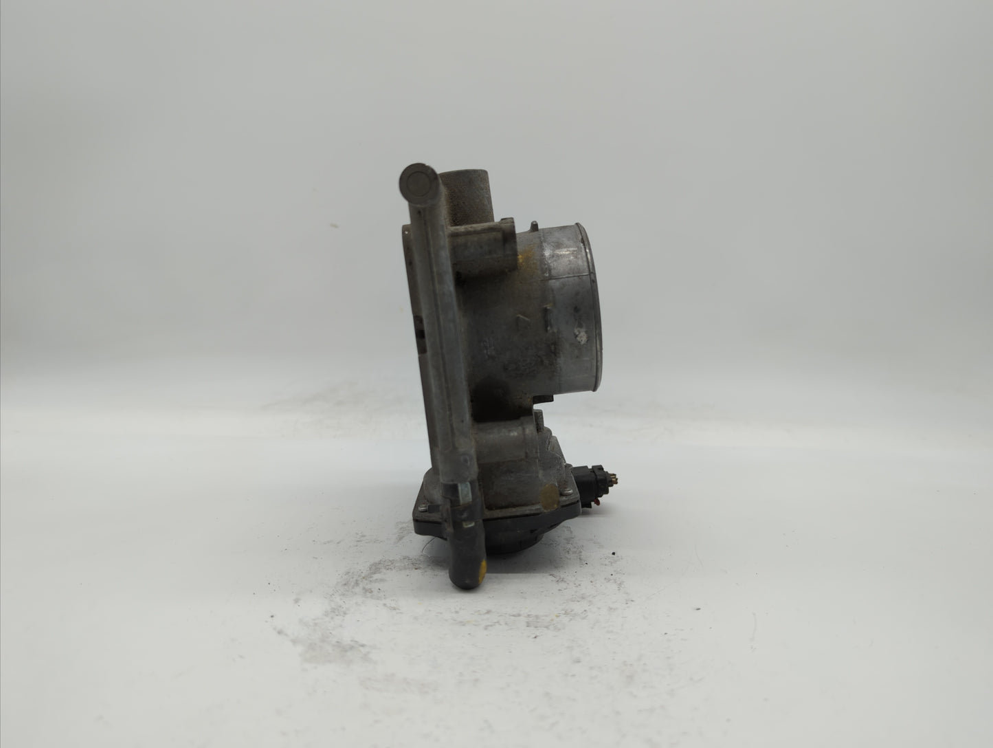 2006-2013 Mazda 3 Throttle Body P/N:L3R4 13 640 L3G2 13 640 A, P53N 13 640 Fits Fits 2006 2007 2008 2009 2010 2011 2012 2013