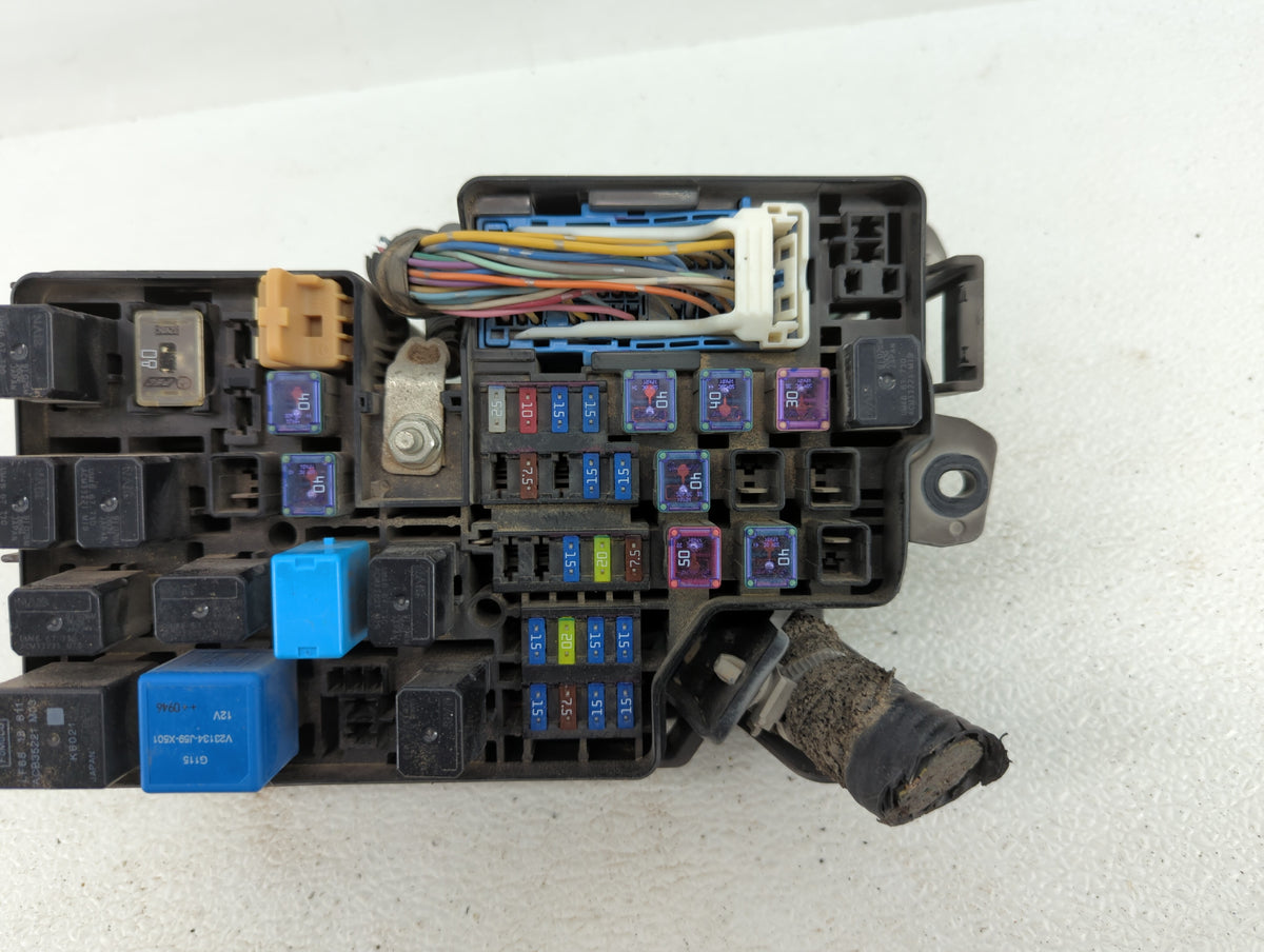 2010-2011 Mazda 3 Fusebox Fuse Box Panel Relay Module P/N:BBM6-66761 Fits Fits 2010 2011 OEM Used Auto Parts - Oemusedautopa