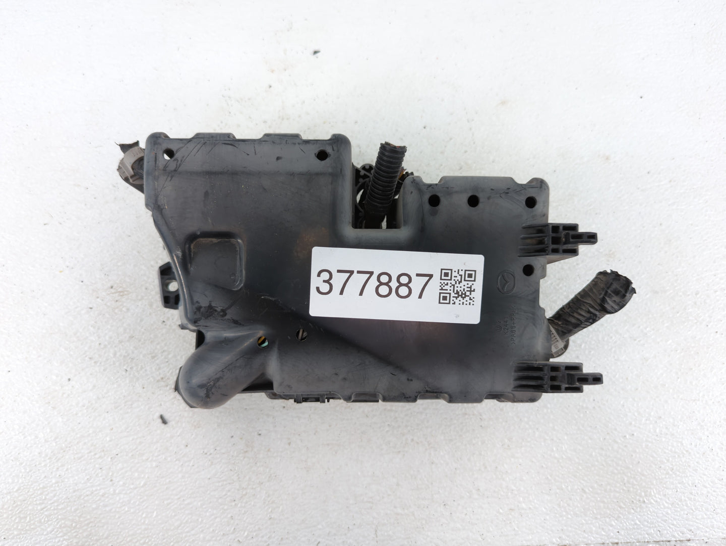 2010 Mazda 3 Fusebox Fuse Box Panel Relay Module P/N:BBM6-66761 Fits OEM Used Auto Parts - Oemusedautoparts1.com