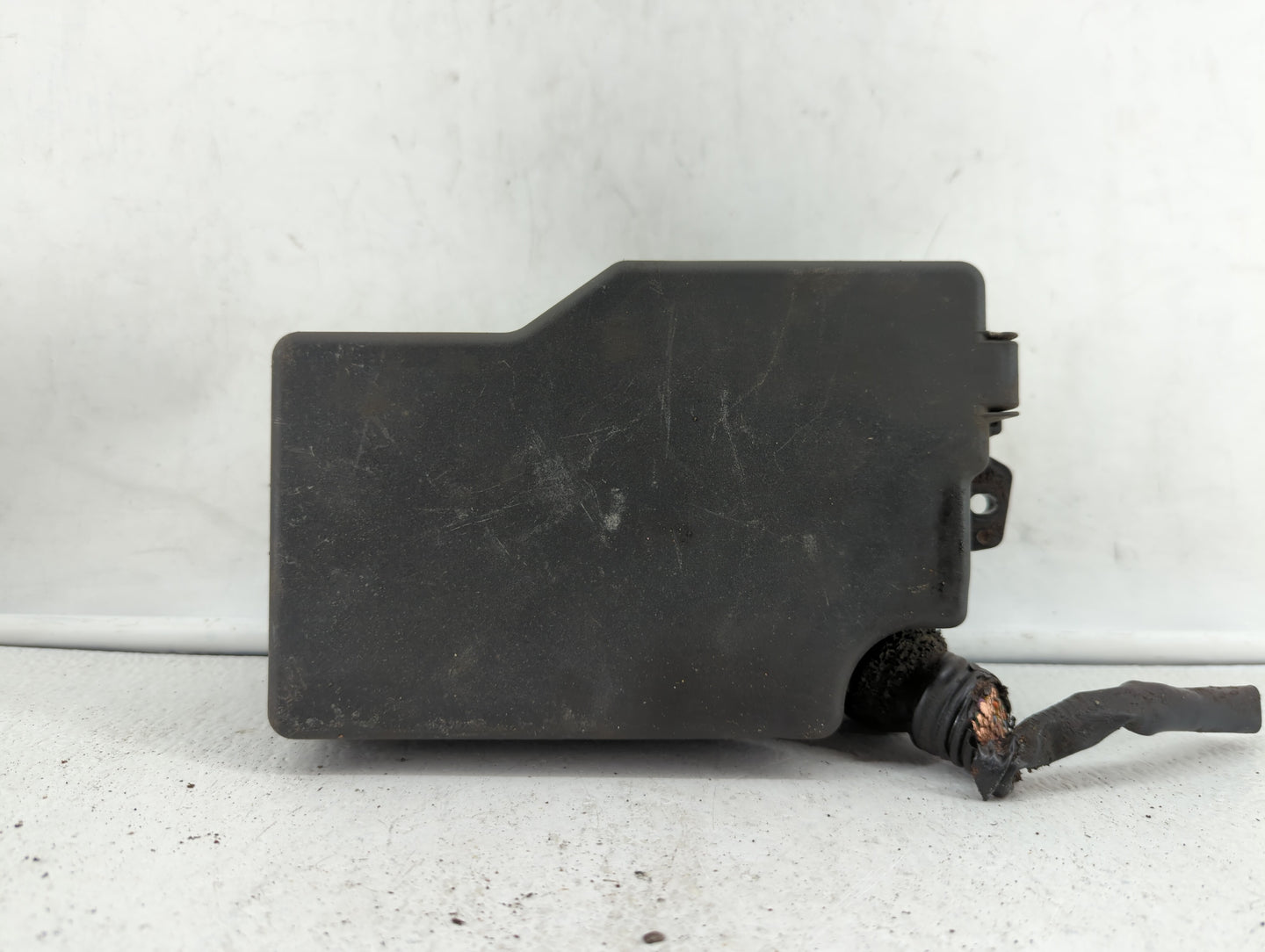 2010 Mazda 3 Fusebox Fuse Box Panel Relay Module P/N:BBM5-66761 BBM6-66761 Fits OEM Used Auto Parts - Oemusedautoparts1.com