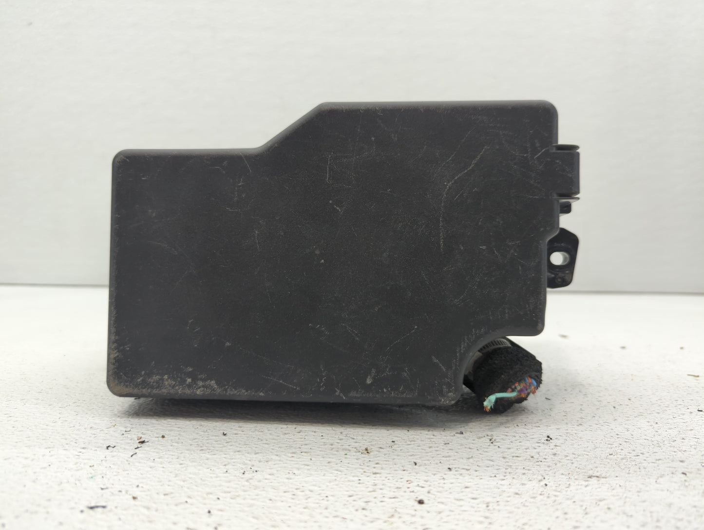 2010 Mazda 3 Fusebox Fuse Box Panel Relay Module P/N:BBM5-66761 Fits OEM Used Auto Parts - Oemusedautoparts1.com