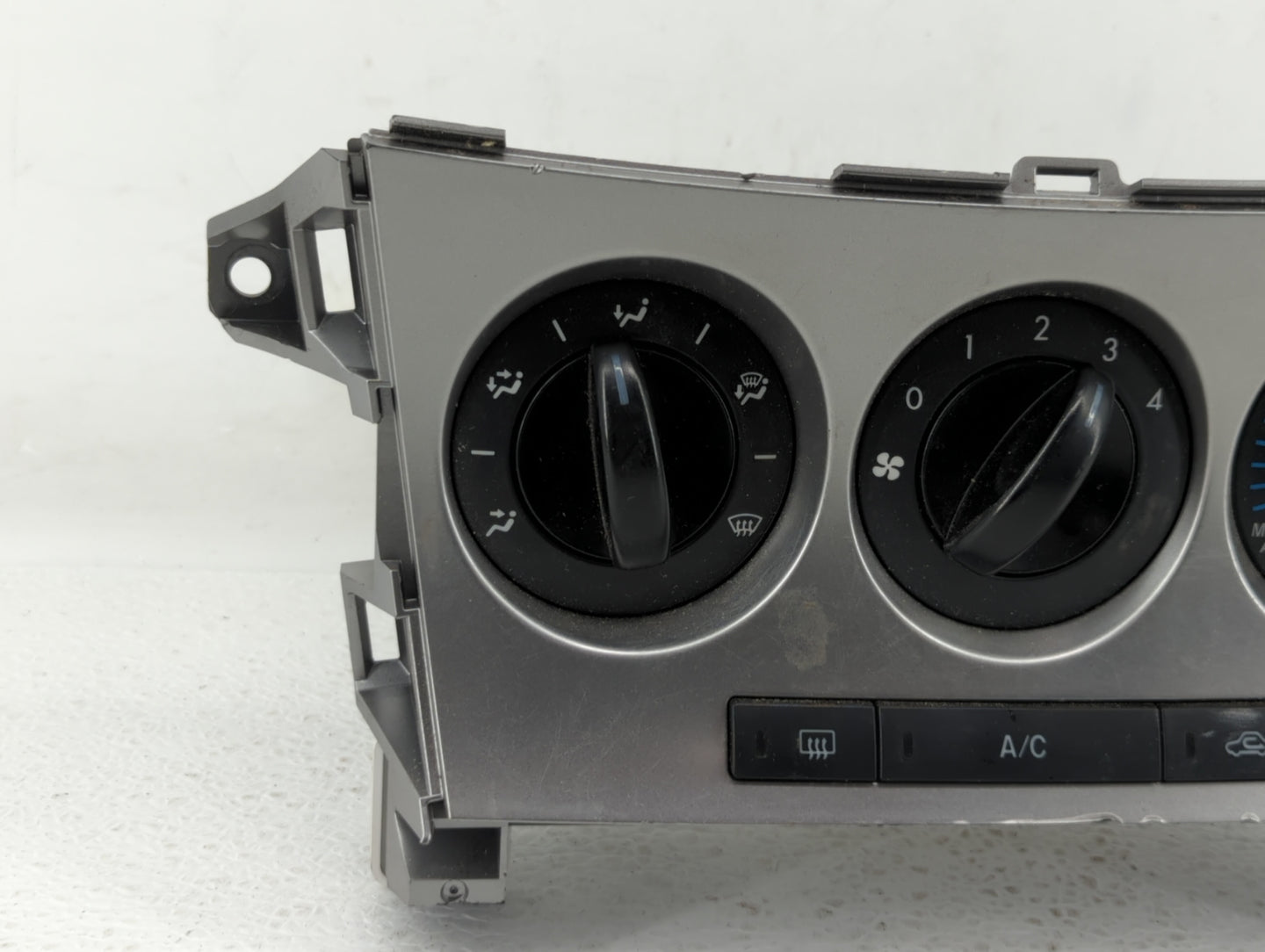 2010-2011 Mazda 3 Climate Control Module Temperature AC/Heater Replacement P/N:BBM4 1E25 BBM4 9K20, BBM4 9F08 Fits Fits 2010