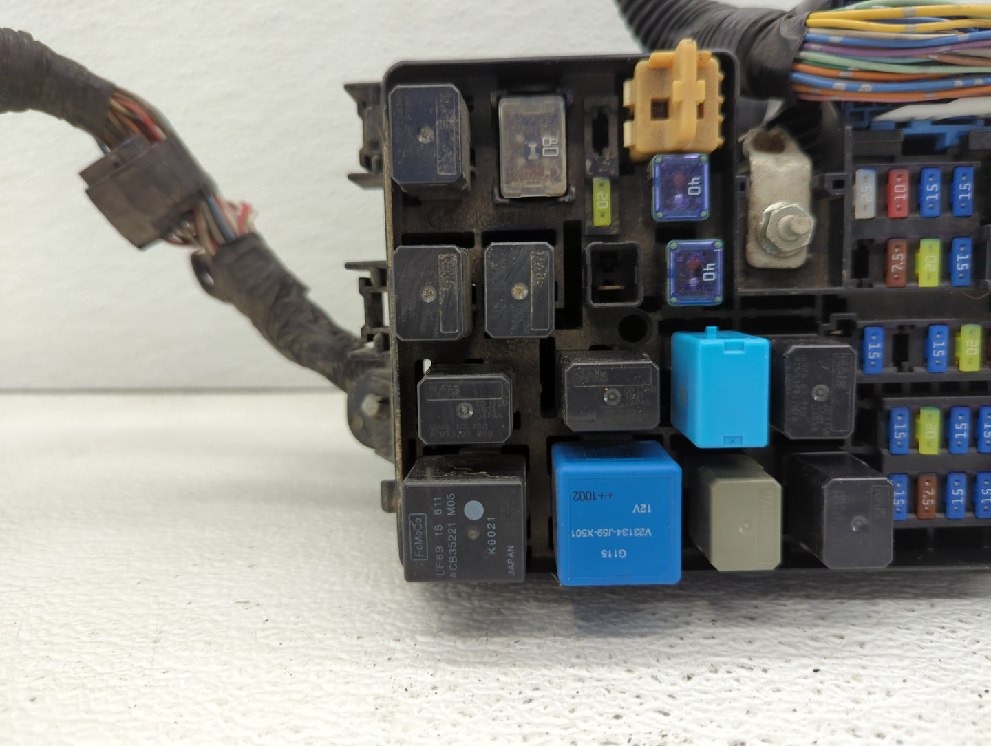 2010 Mazda 3 Fusebox Fuse Box Panel Relay Module P/N:BBM6-66761 Fits OEM Used Auto Parts - Oemusedautoparts1.com