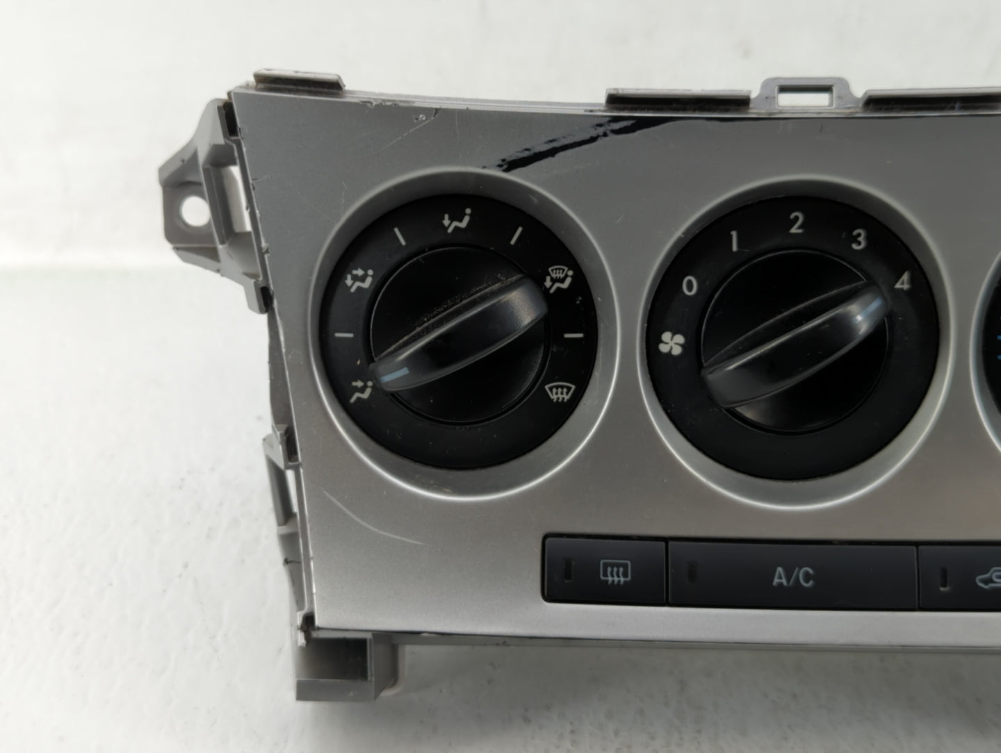 2010-2011 Mazda 3 Climate Control Module Temperature AC/Heater Replacement P/N:BBM4 9F24 BBM4 0A06, BBM4 1E25 Fits Fits 2010
