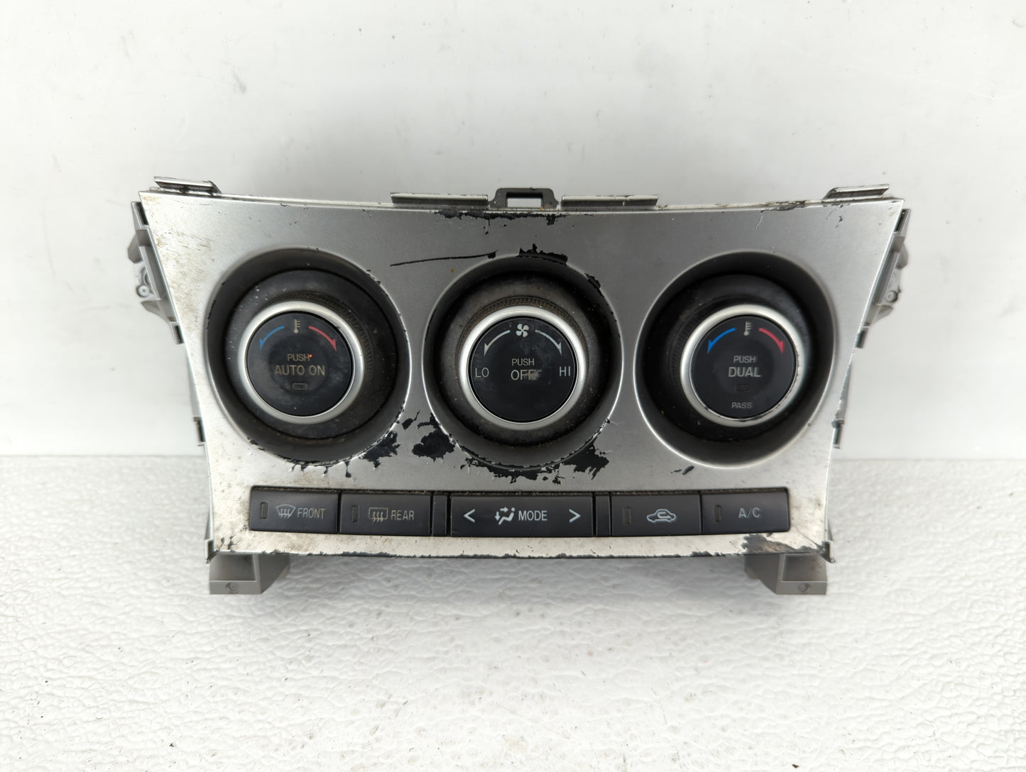 2010-2011 Mazda 3 Climate Control Module Temperature AC/Heater Replacement P/N:BBM5 61 190H BBM5 61 190E Fits Fits 2010 2011