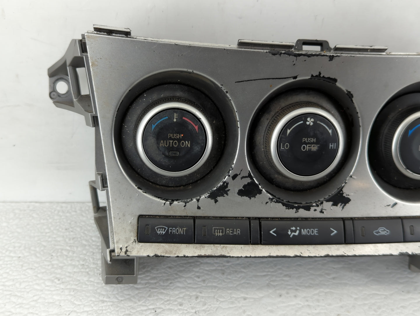 2010-2011 Mazda 3 Climate Control Module Temperature AC/Heater Replacement P/N:BBM5 61 190H BBM5 61 190E Fits Fits 2010 2011