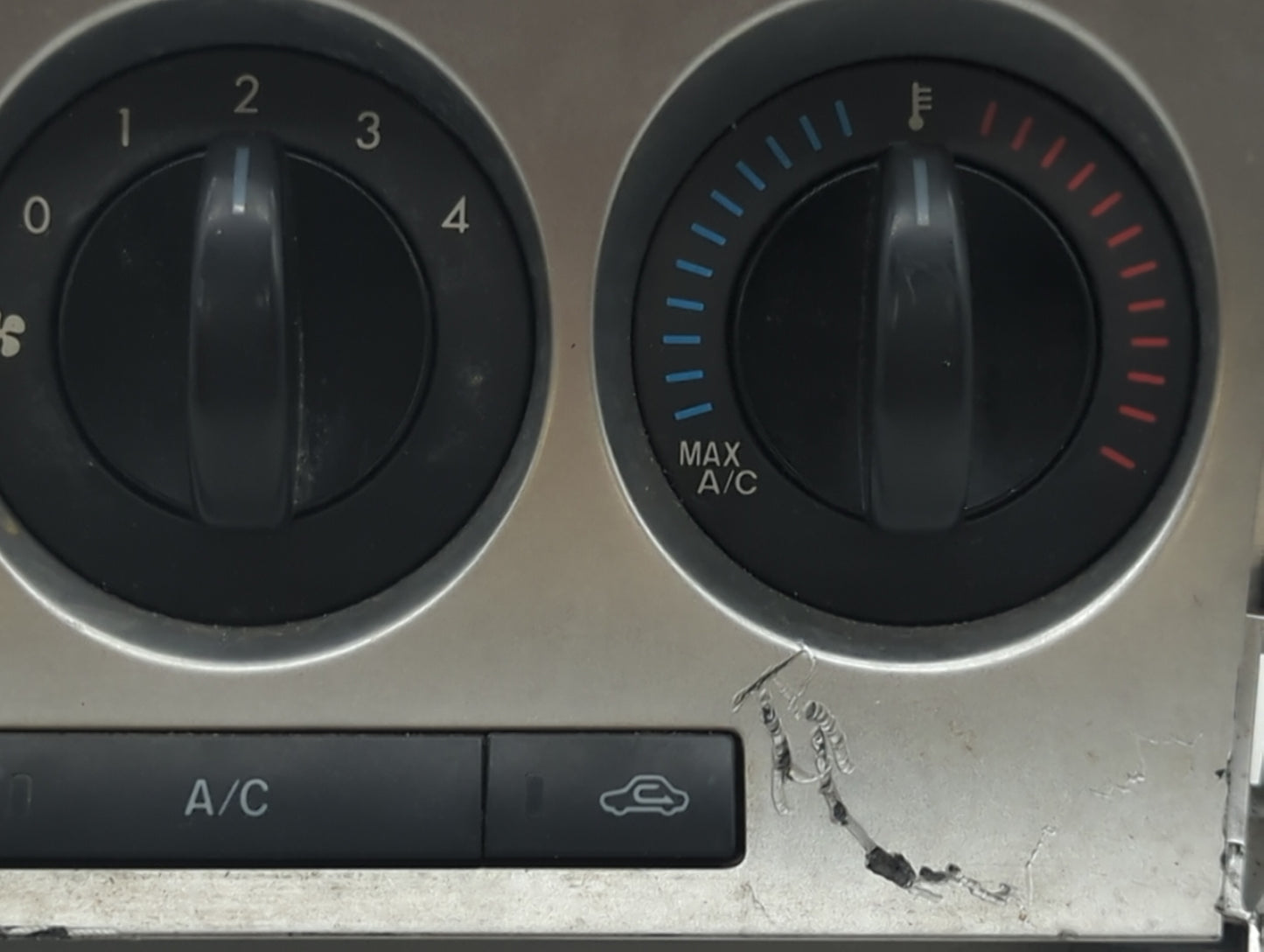 2010-2011 Mazda 3 Climate Control Module Temperature AC/Heater Replacement P/N:BBM4 9F24 BBM4 0A06, BBM4 1E25 Fits Fits 2010
