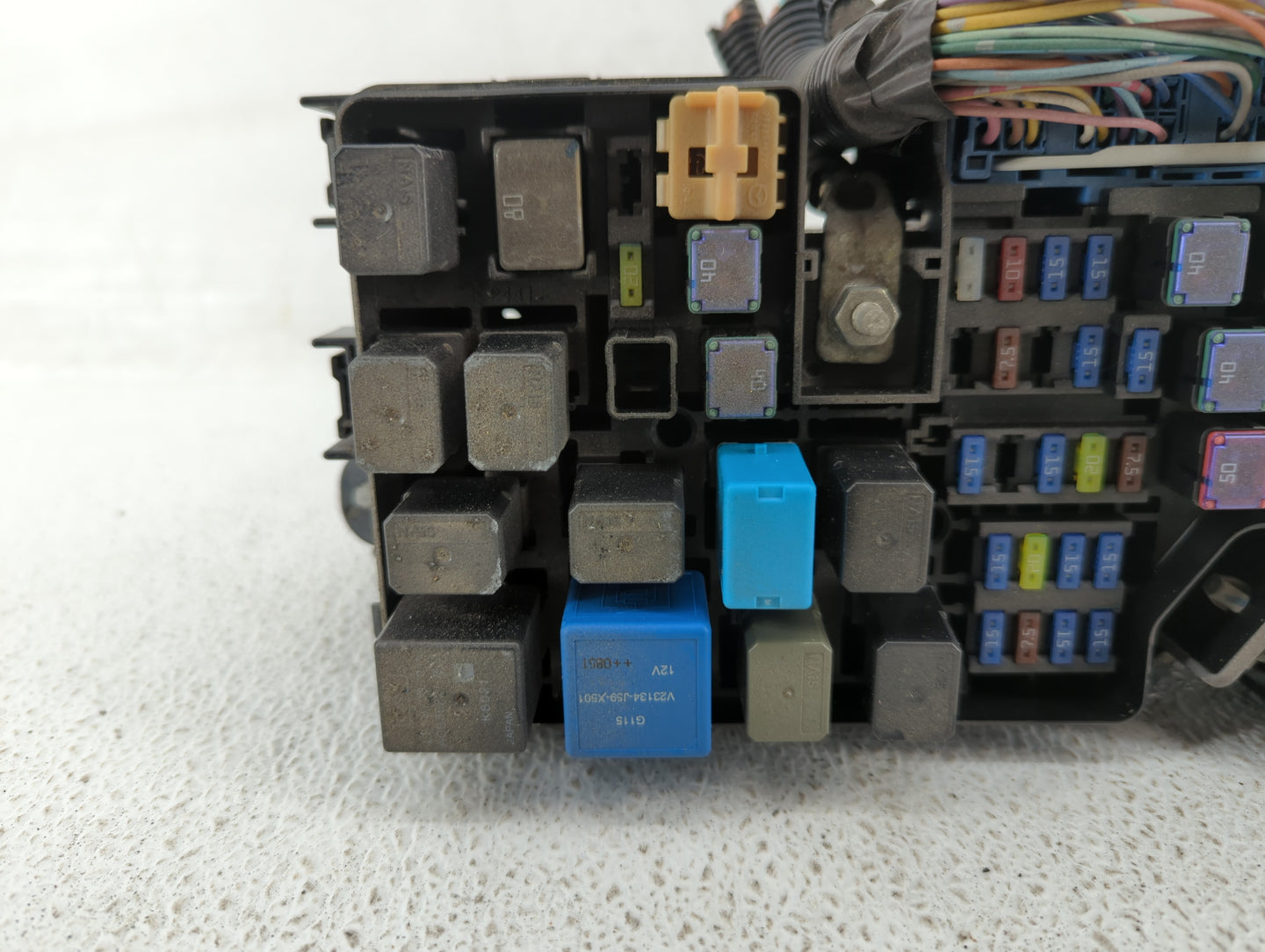 2010 Mazda 3 Fusebox Fuse Box Panel Relay Module P/N:BBM6-66761 Fits OEM Used Auto Parts - Oemusedautoparts1.com