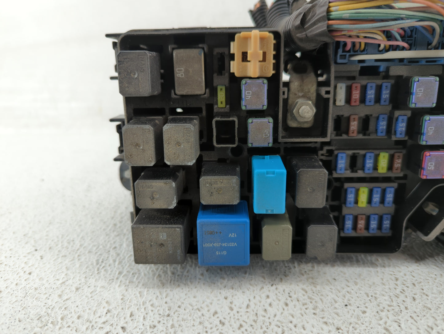 2010 Mazda 3 Fusebox Fuse Box Panel Relay Module P/N:BBM6-66761 Fits OEM Used Auto Parts - Oemusedautoparts1.com