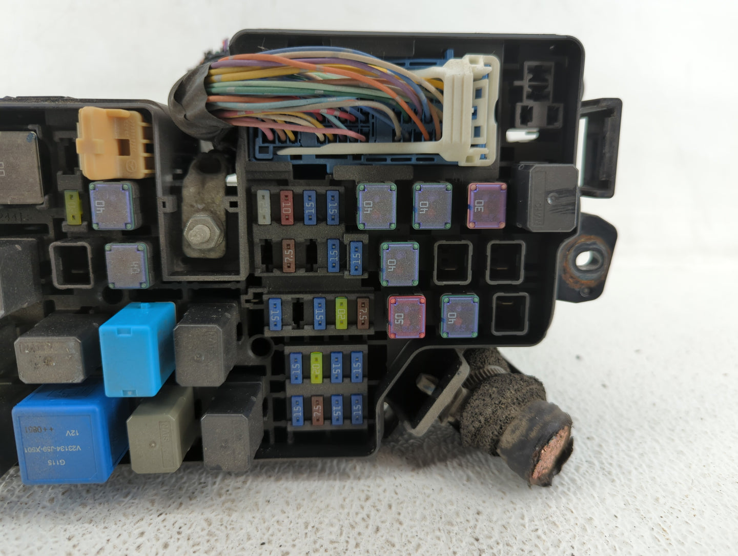 2010 Mazda 3 Fusebox Fuse Box Panel Relay Module P/N:BBM6-66761 Fits OEM Used Auto Parts - Oemusedautoparts1.com