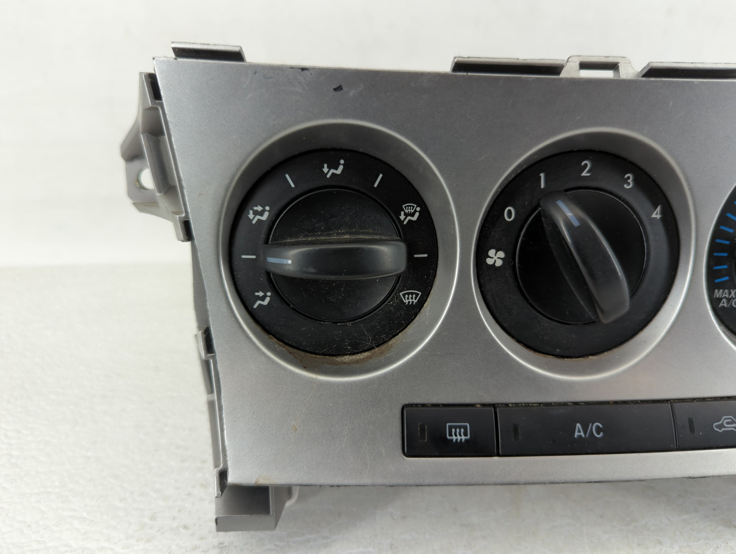 2010-2011 Mazda 3 Climate Control Module Temperature AC/Heater Replacement P/N:BBM4 9B24 BBM4 9F24, BBM4 0A06 Fits Fits 2010