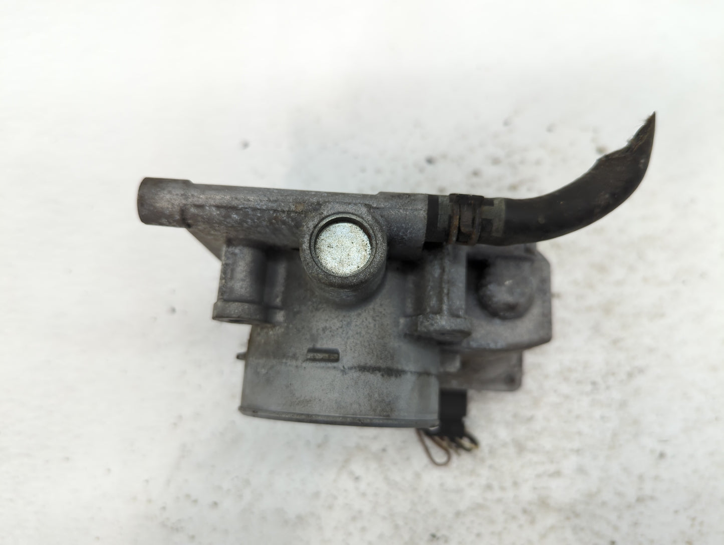 2010-2013 Mazda 3 Throttle Body P/N:9B4G-A Fits Fits 2009 2010 2011 2012 2013 2014 2015 2016 2017 OEM Used Auto Parts - Oemu