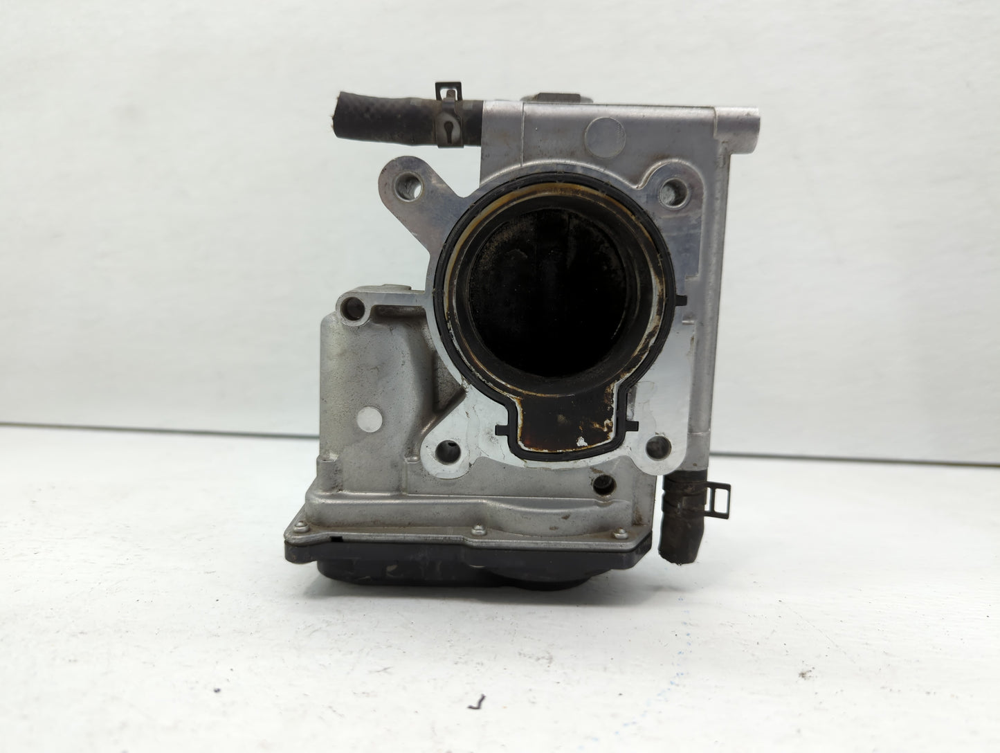 2006-2013 Mazda 3 Throttle Body P/N:L3R4 13 640 L3G2 13 640 A, P53N 13 640 Fits Fits 2006 2007 2008 2009 2010 2011 2012 2013