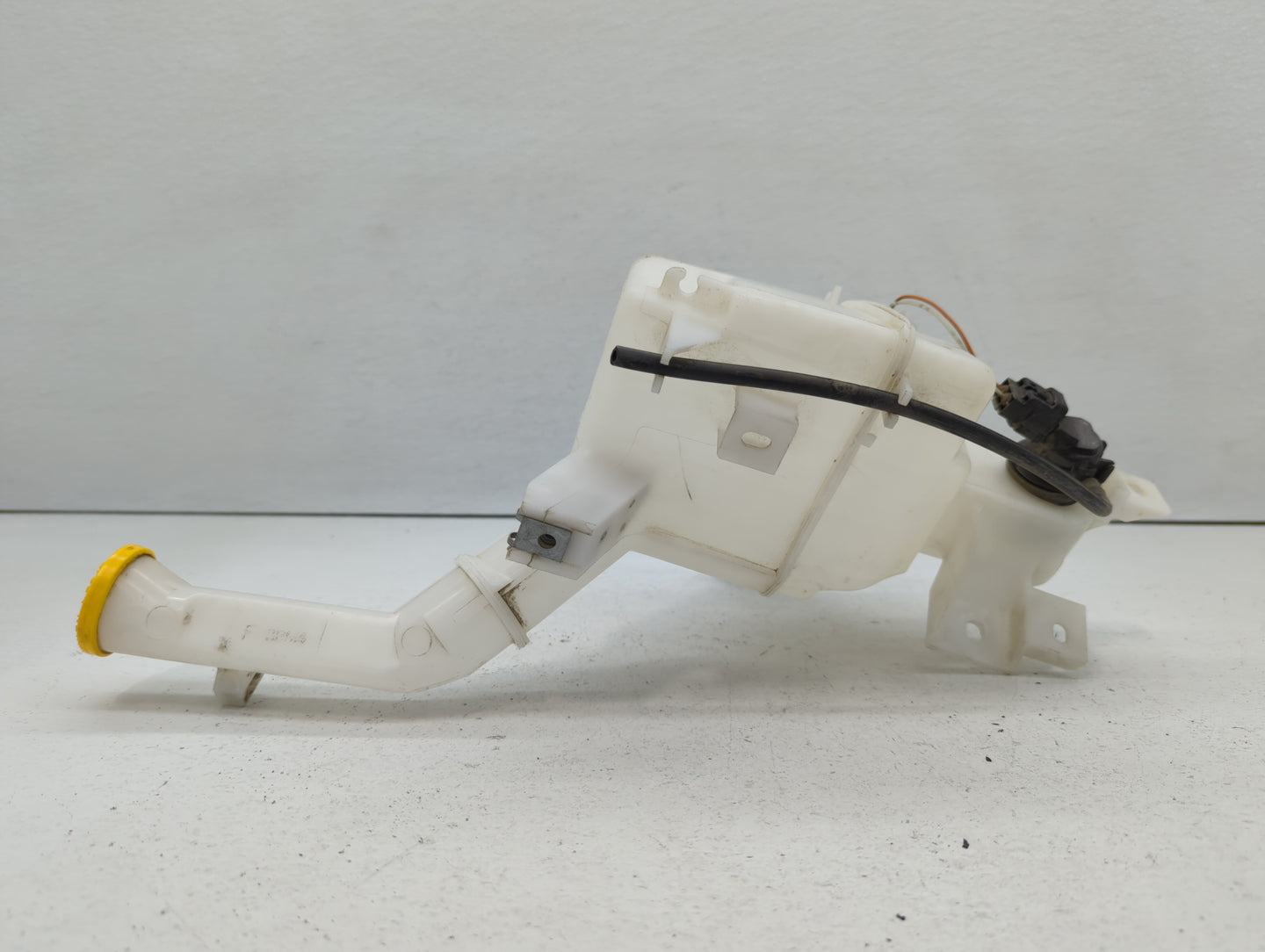 Mazda 3 Radiator Coolant Overflow Expansion Tank Bottle 513023 - Oemusedautoparts1.com