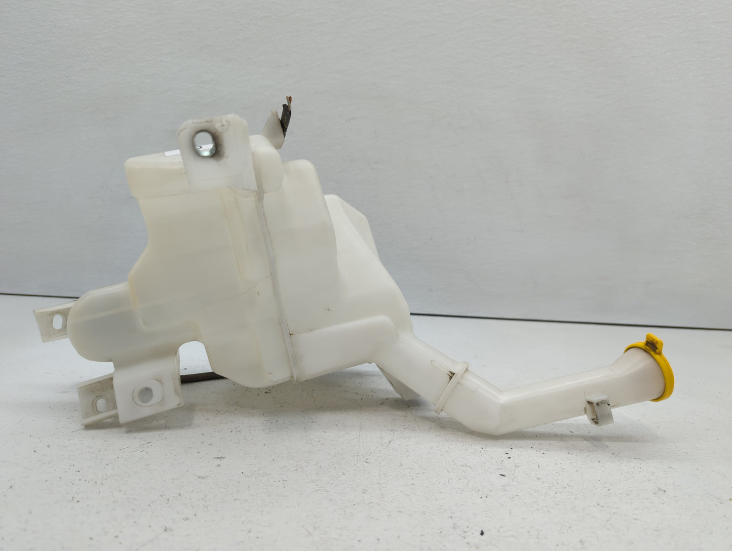 Mazda 3 Radiator Coolant Overflow Expansion Tank Bottle - Oemusedautoparts1.com