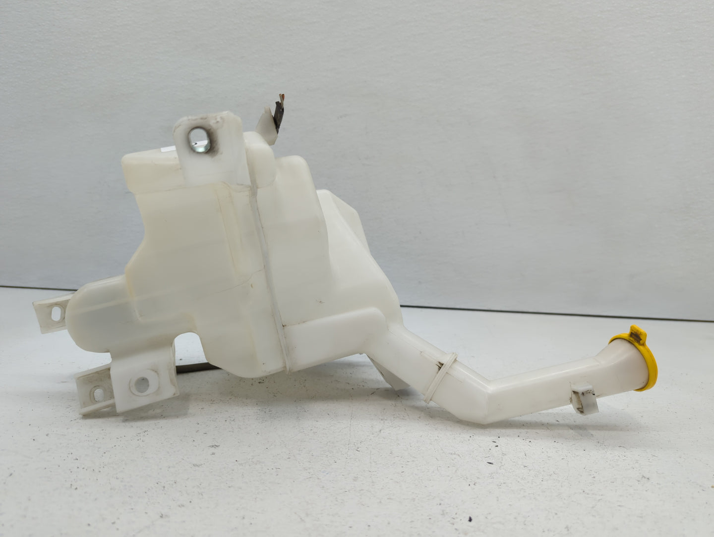 Mazda 3 Radiator Coolant Overflow Expansion Tank Bottle 513023 - Oemusedautoparts1.com