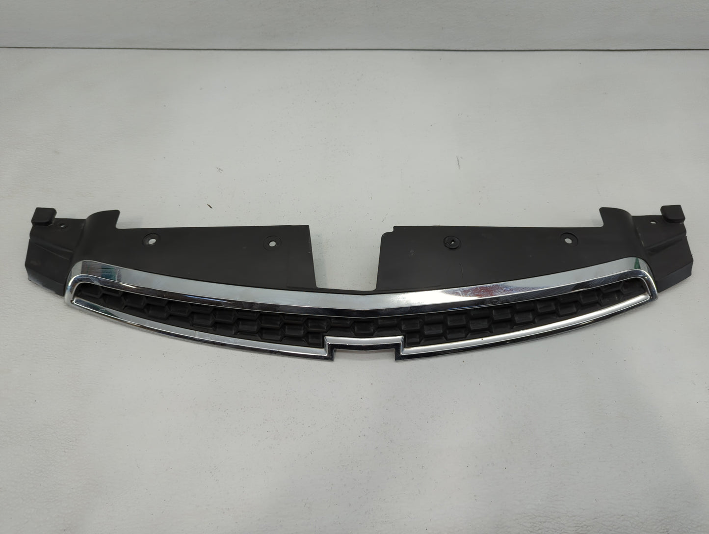 2010 Mazda 3 Front Grille Bumper Not Included - Oemusedautoparts1.com