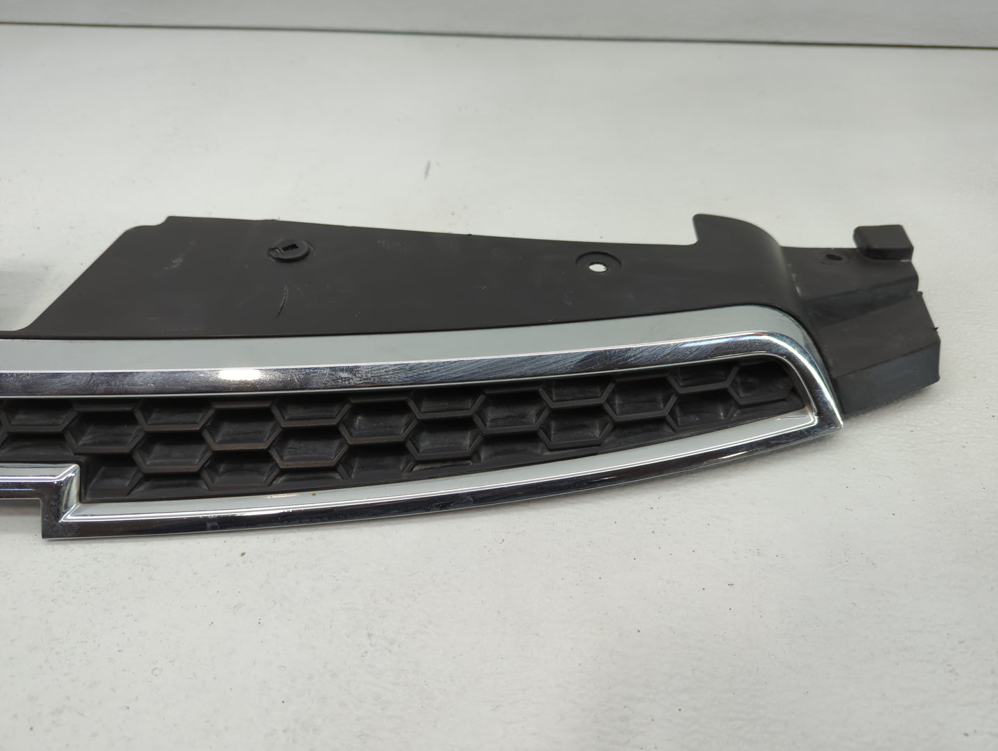 2010 Mazda 3 Front Grille Bumper Not Included - Oemusedautoparts1.com