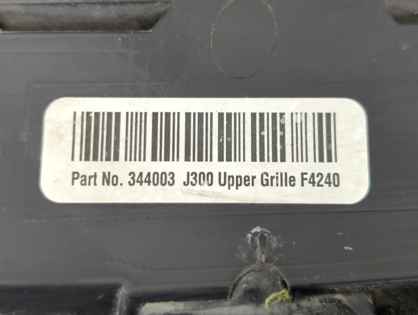 2010 Mazda 3 Front Grille Bumper Not Included - Oemusedautoparts1.com