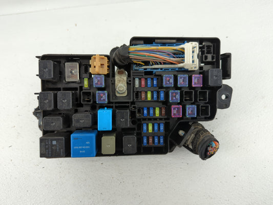 2010 Mazda 3 Fusebox Fuse Box Panel Relay Module P/N:BBM6-66761 Fits OEM Used Auto Parts