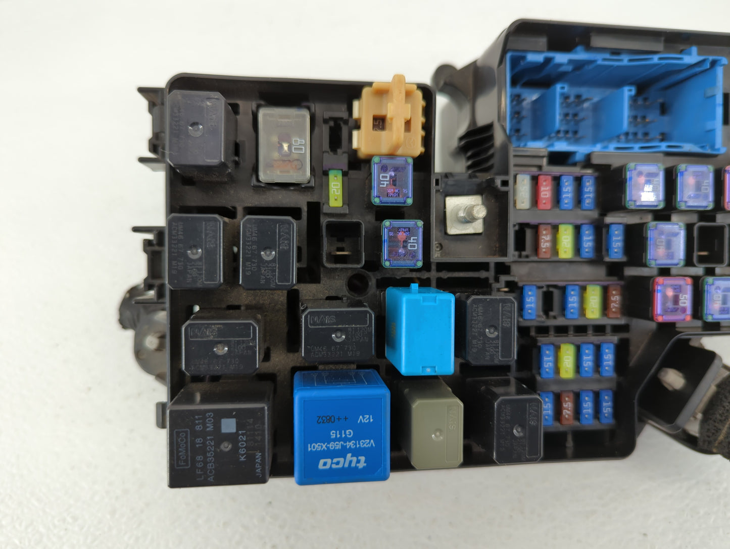 2010 Mazda 3 Fusebox Fuse Box Panel Relay Module P/N:BBM5-66761 Fits OEM Used Auto Parts - Oemusedautoparts1.com