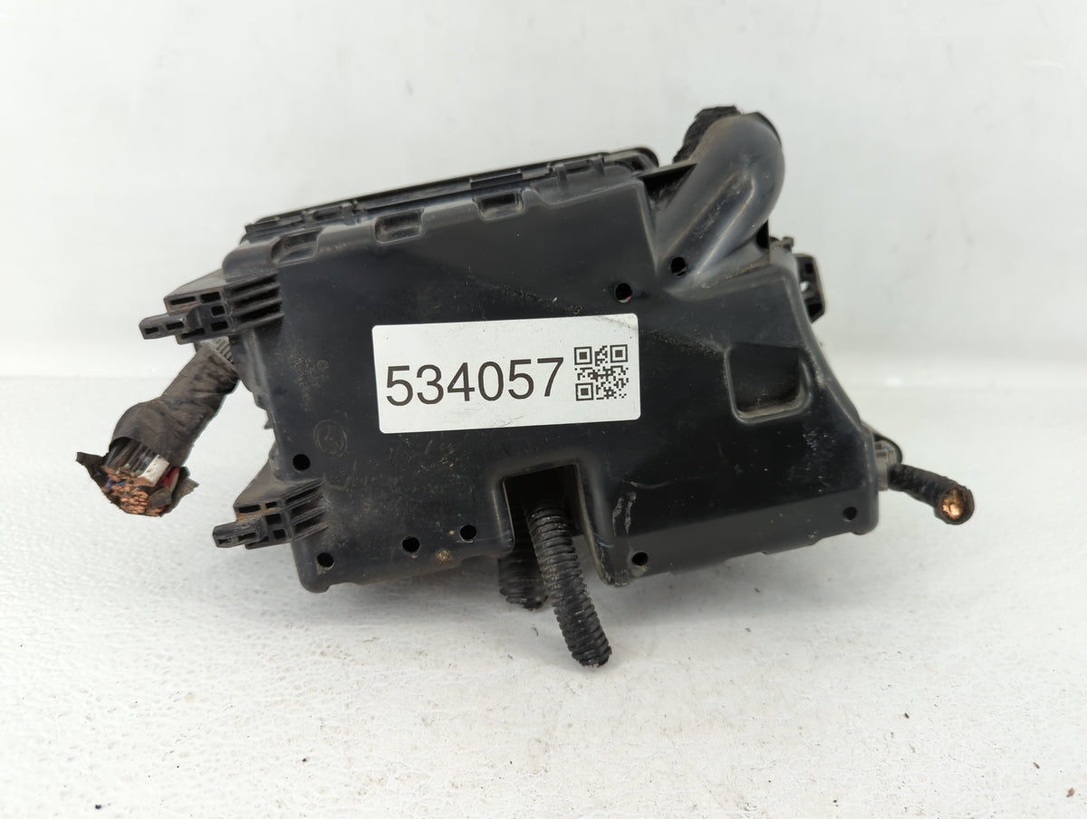 2010-2011 Mazda 3 Fusebox Fuse Box Panel Relay Module P/N:BBM5-66761 Fits Fits 2010 2011 OEM Used Auto Parts - Oemusedautopa