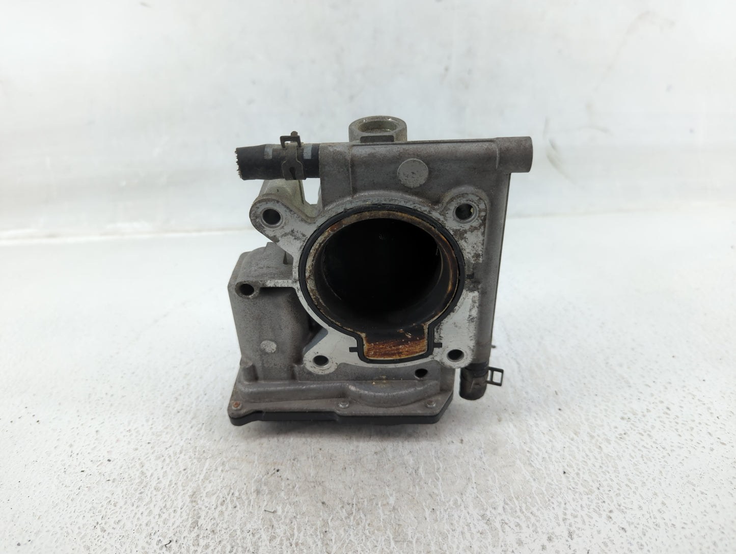 2006-2013 Mazda 3 Throttle Body P/N:L3R4 13 640 Fits Fits 2006 2007 2008 2009 2010 2011 2012 2013 OEM Used Auto Parts - Oemu