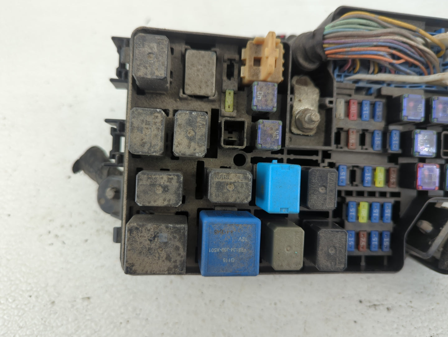 2010-2013 Mazda 3 Chassis Control Module Ccm Bcm Body Control |bbm5-66761 - Oemusedautoparts1.com