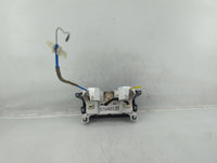 2010-2011 Mazda 3 Climate Control Module Temperature AC/Heater Replacement P/N:BBM40D23 Fits Fits 2010 2011 OEM Used Auto Pa