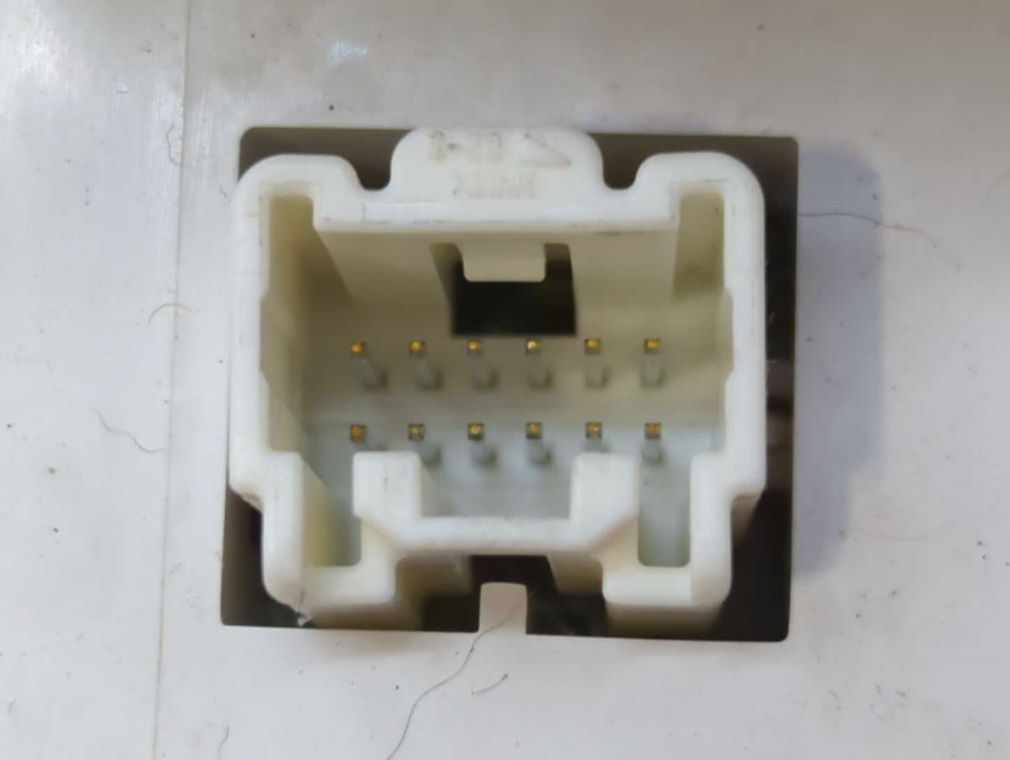 2010-2011 Mazda 3 Climate Control Module Temperature AC/Heater Replacement Fits Fits 2010 2011 OEM Used Auto Parts - Oemused