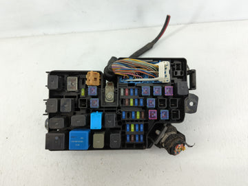 2010-2013 Mazda 3 Chassis Control Module Ccm Bcm Body Control Bbm5-66761