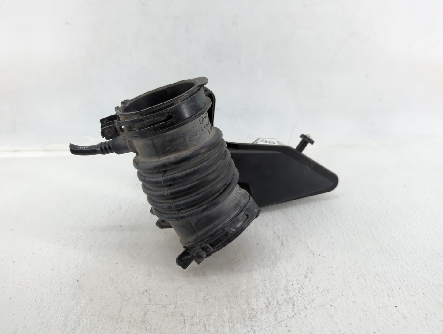 2010-2013 Mazda 3 Air Cleaner Intake-duct Hose Tube - Oemusedautoparts1.com