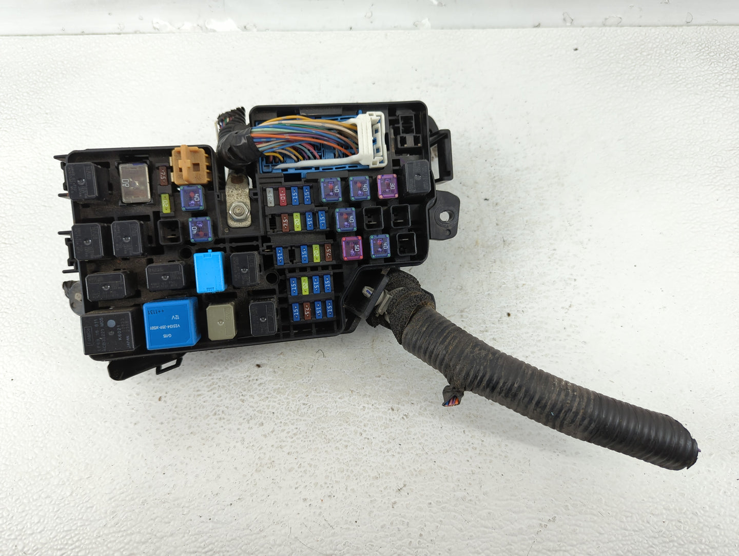 2010 Mazda 3 Fusebox Fuse Box Panel Relay Module P/N:bbm6-66761 Fits Fits 2002 2003 2004 OEM Used Auto Parts - Oemusedautopa