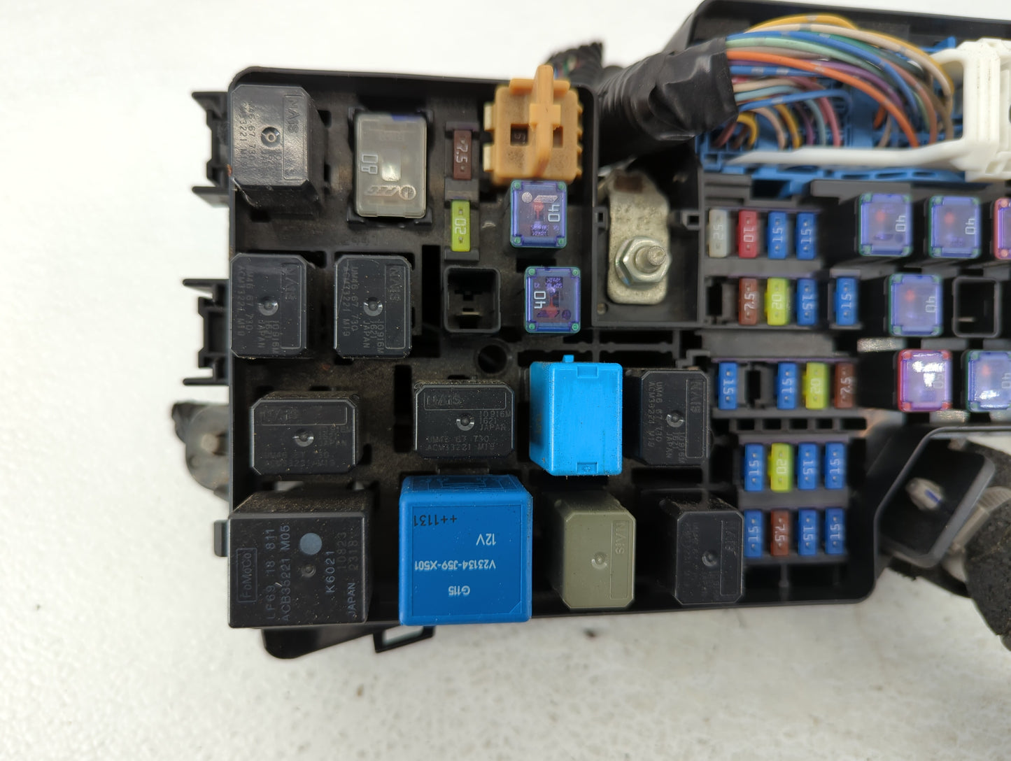 2010 Mazda 3 Fusebox Fuse Box Panel Relay Module P/N:bbm6-66761 Fits Fits 2002 2003 2004 OEM Used Auto Parts - Oemusedautopa