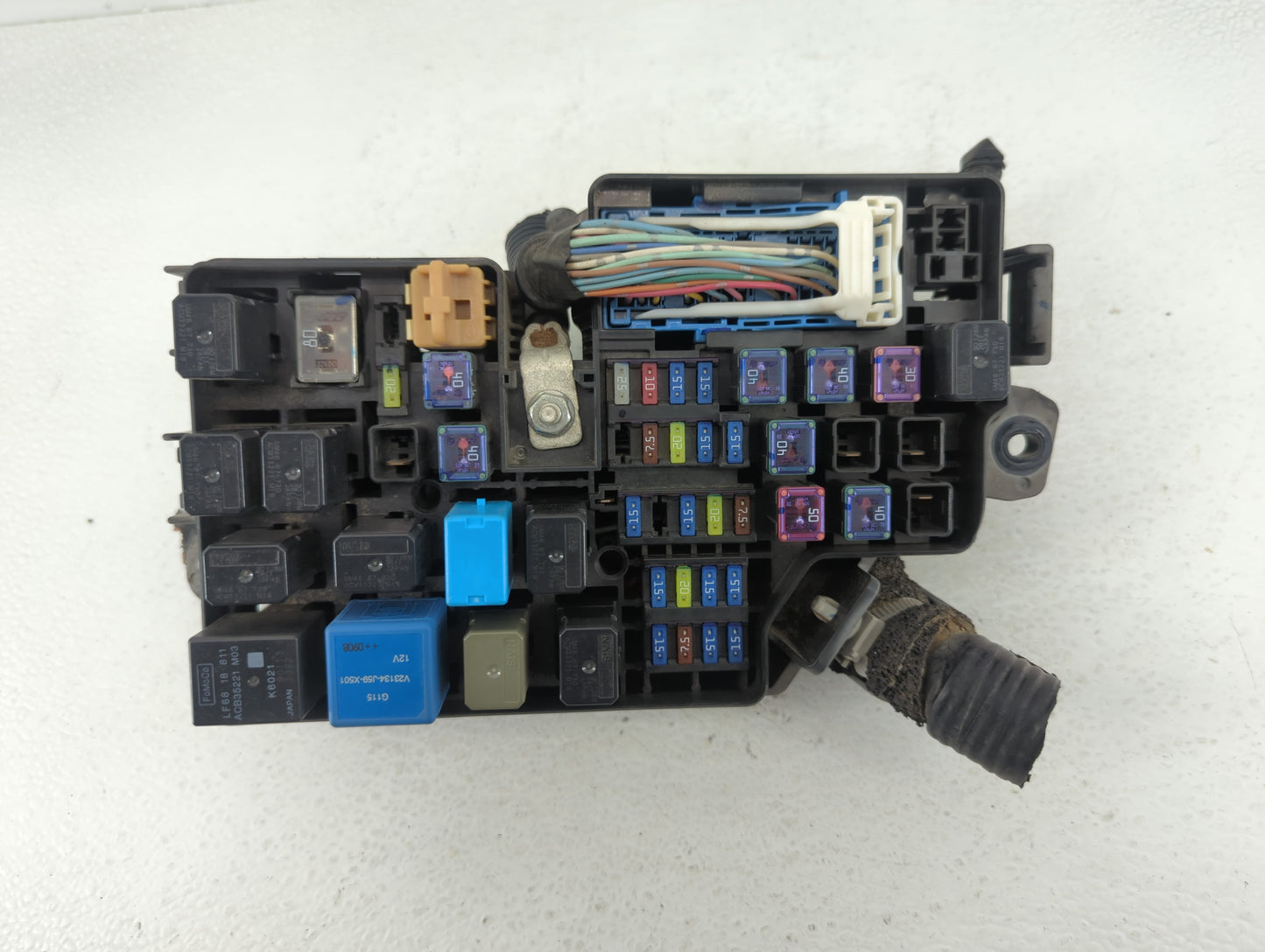 2010-2013 Mazda 3 Chassis Control Module Ccm Bcm Body Control Bbm5-66761 - Oemusedautoparts1.com